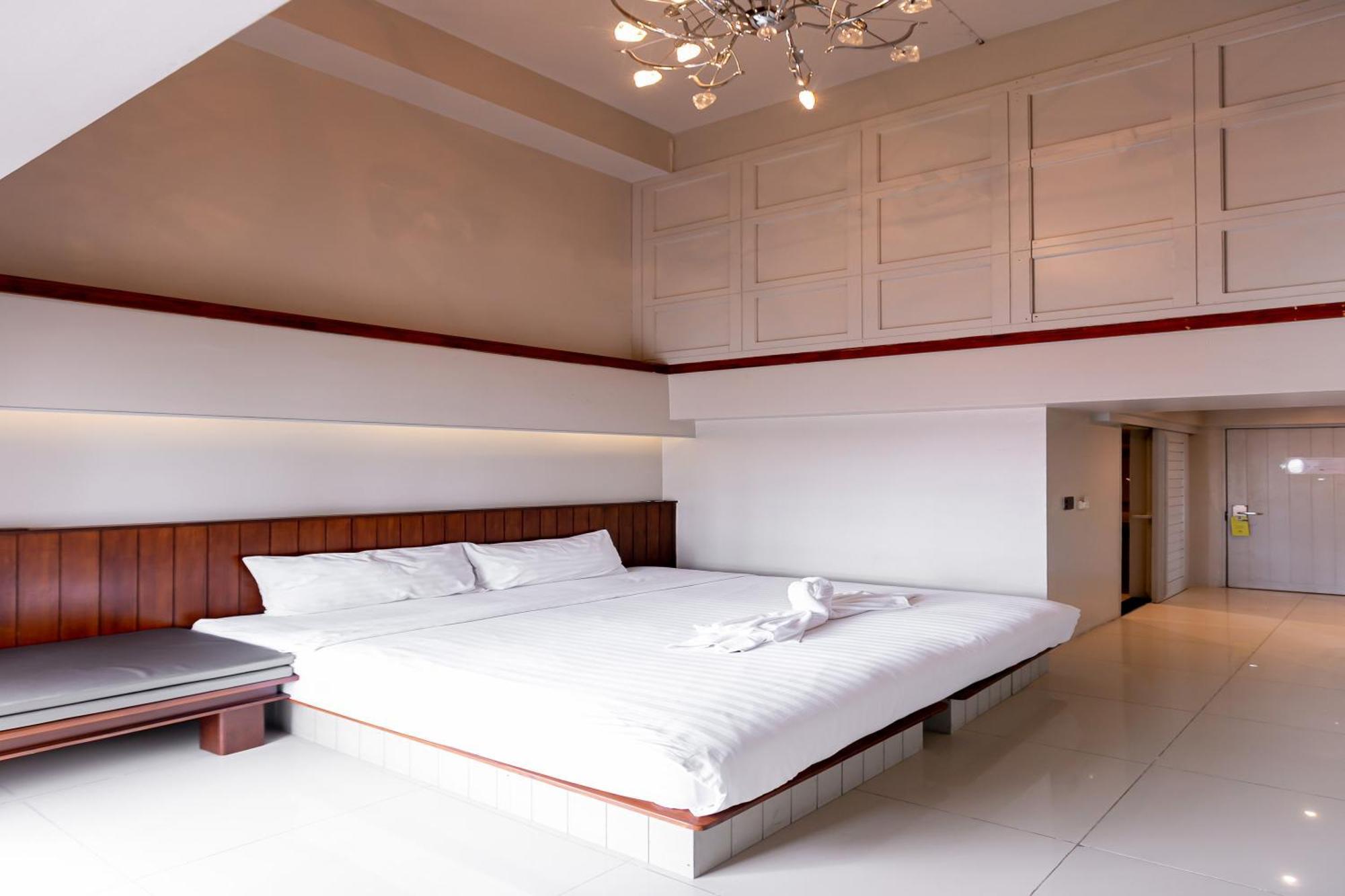 A Room Bangkok Sathorn Exterior foto